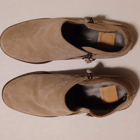 dolce vita Women's Faux Suede Ankle Booties - Picture 4 of 9